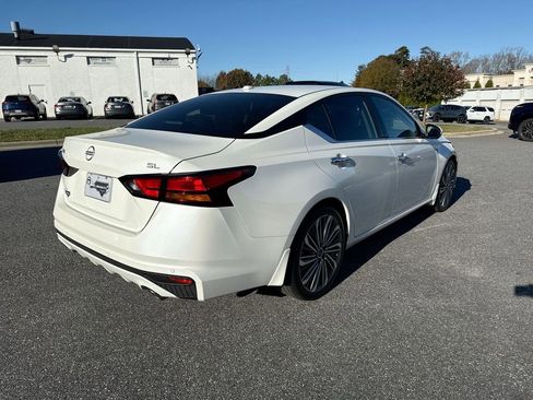 Used 2024 Nissan Altima 2.5 SL image 6