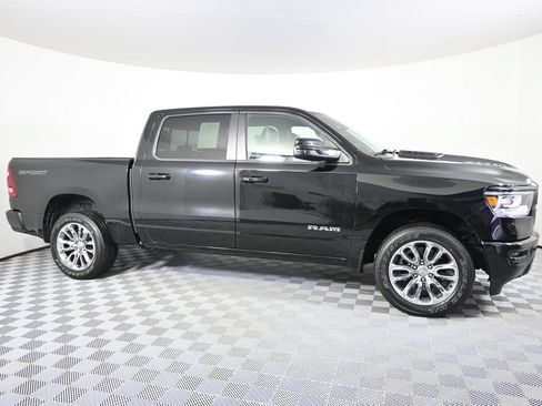 Used 2023 RAM 1500 Laramie AWD/4WD image 9
