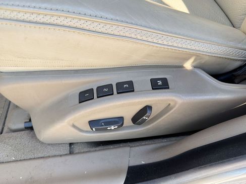 Used 2011 Volvo XC70 3.2 image 14