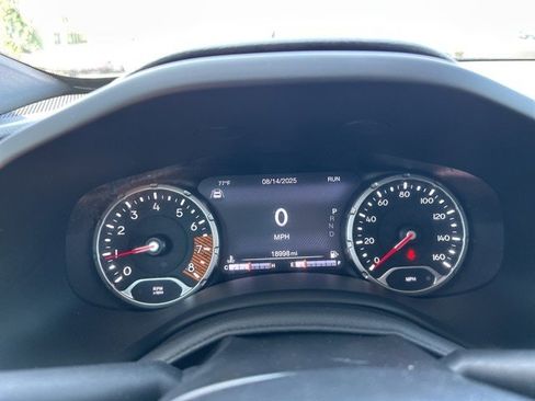 Used 2022 Jeep Renegade Latitude w/ Convenience Group image 22