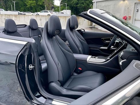 Certified 2025 Mercedes-Benz CLE 300 4MATIC Cabriolet image 9