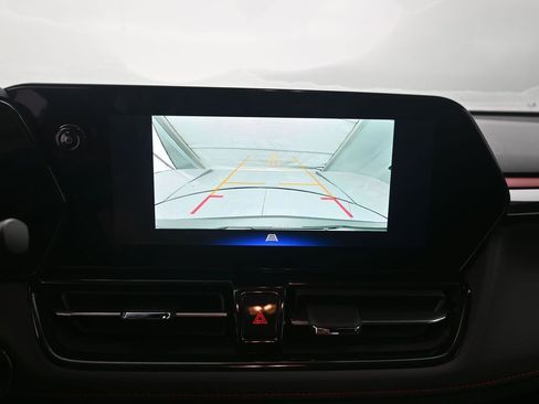 Used 2024 Chevrolet TrailBlazer RS w/ Convenience Package image 12