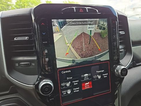 Used 2021 RAM 1500 Big Horn AWD/4WD image 25