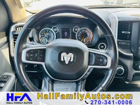 Used 2020 RAM 1500 Big Horn AWD/4WD image 17
