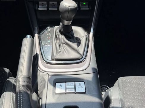 Used 2025 Toyota GR86 Premium w/ ALL Weather Mat Package (TMS) RWD image 25