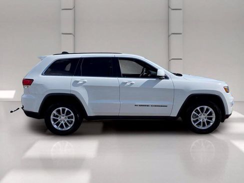 Certified 2022 Jeep Grand Cherokee Laredo E RWD image 6