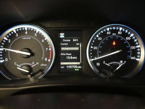 Used 2018 Toyota Highlander XLE AWD/4WD image 12