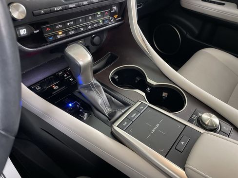 Used 2020 Lexus RX 450h AWD w/ Premium Package image 17