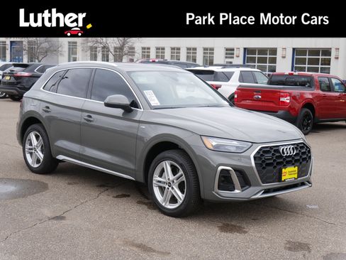 Used 2023 Audi Q5 e Premium w/ Convenience Package AWD/4WD image 1