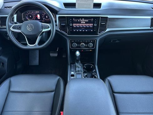 Used 2023 Volkswagen Atlas SE image 13