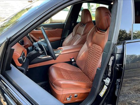 Used 2022 Maserati Levante Modena S image 8