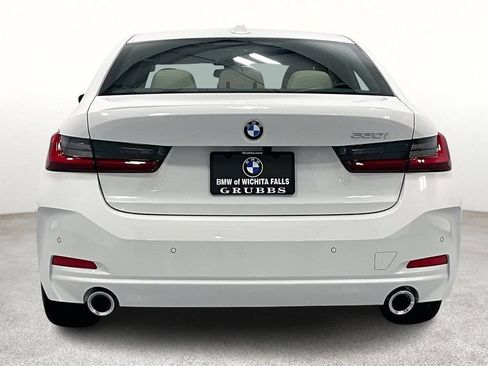 New 2026 BMW 330i Sedan w/ Convenience Package RWD image 4