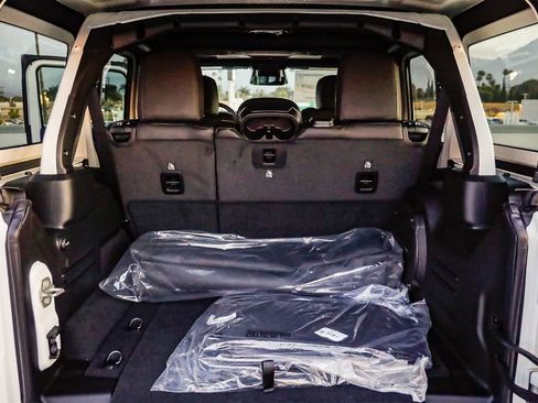 New 2026 Jeep Wrangler Unlimited Rubicon image 30