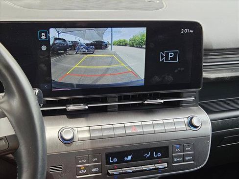 Used 2025 Hyundai Kona SEL FWD image 14