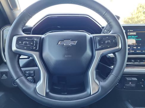 Used 2025 Chevrolet Silverado 2500 LT w/ Trail Boss Package AWD/4WD image 14