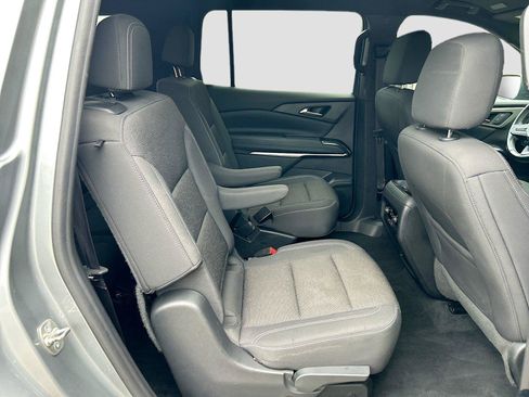 Used 2024 Chevrolet Traverse LT FWD image 23