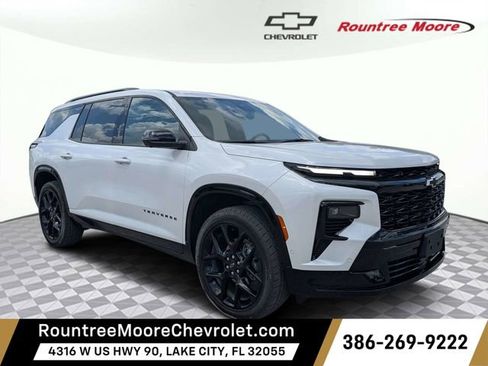 Used 2024 Chevrolet Traverse RS w/ LPO, Floor Liner Package AWD/4WD image 1