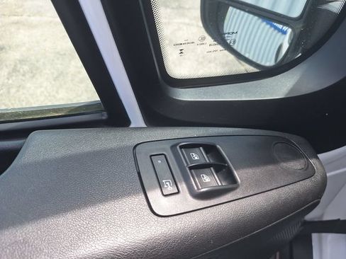 Used 2023 RAM ProMaster 2500 FWD image 17