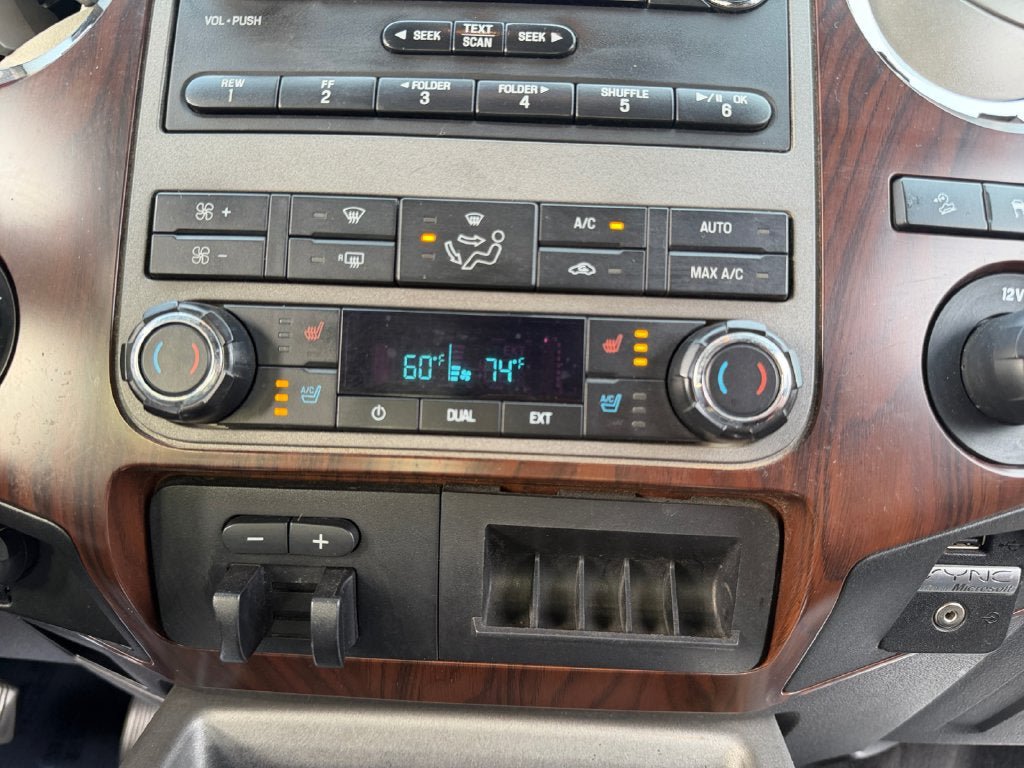 Used 2012 Ford F250 Lariat w/ Lariat Interior Pkg AWD/4WD image 36