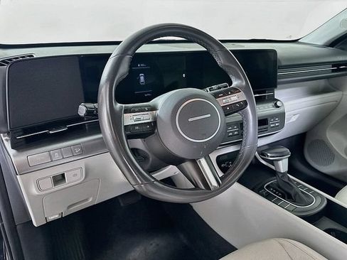 Used 2024 Hyundai Kona SEL FWD image 9