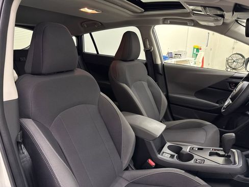 Used 2025 Subaru Crosstrek 2.0i Premium image 23