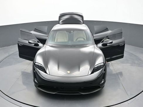 Certified 2021 Porsche Taycan 4S image 31