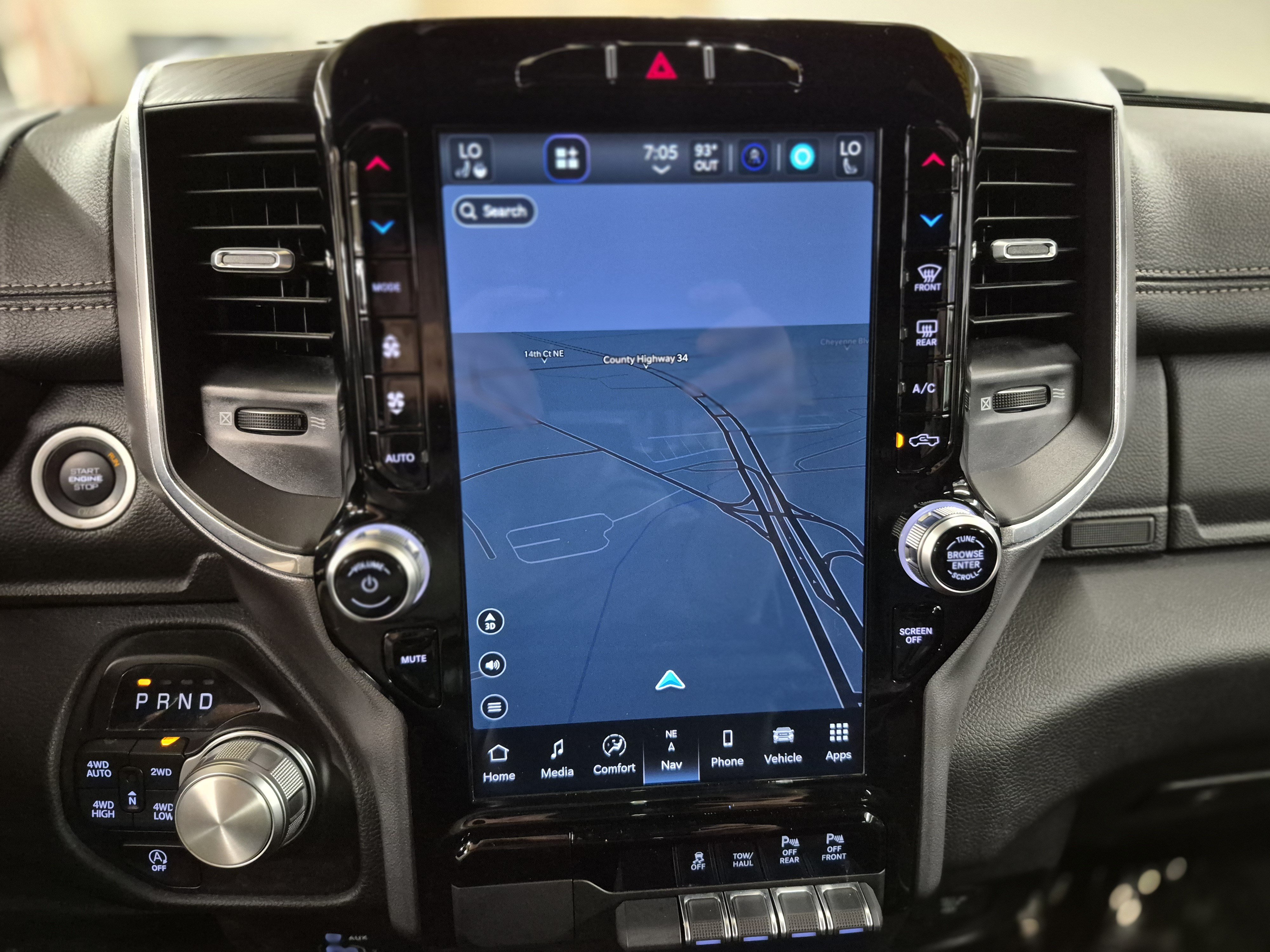 Used 2023 RAM 1500 Laramie AWD/4WD image 32