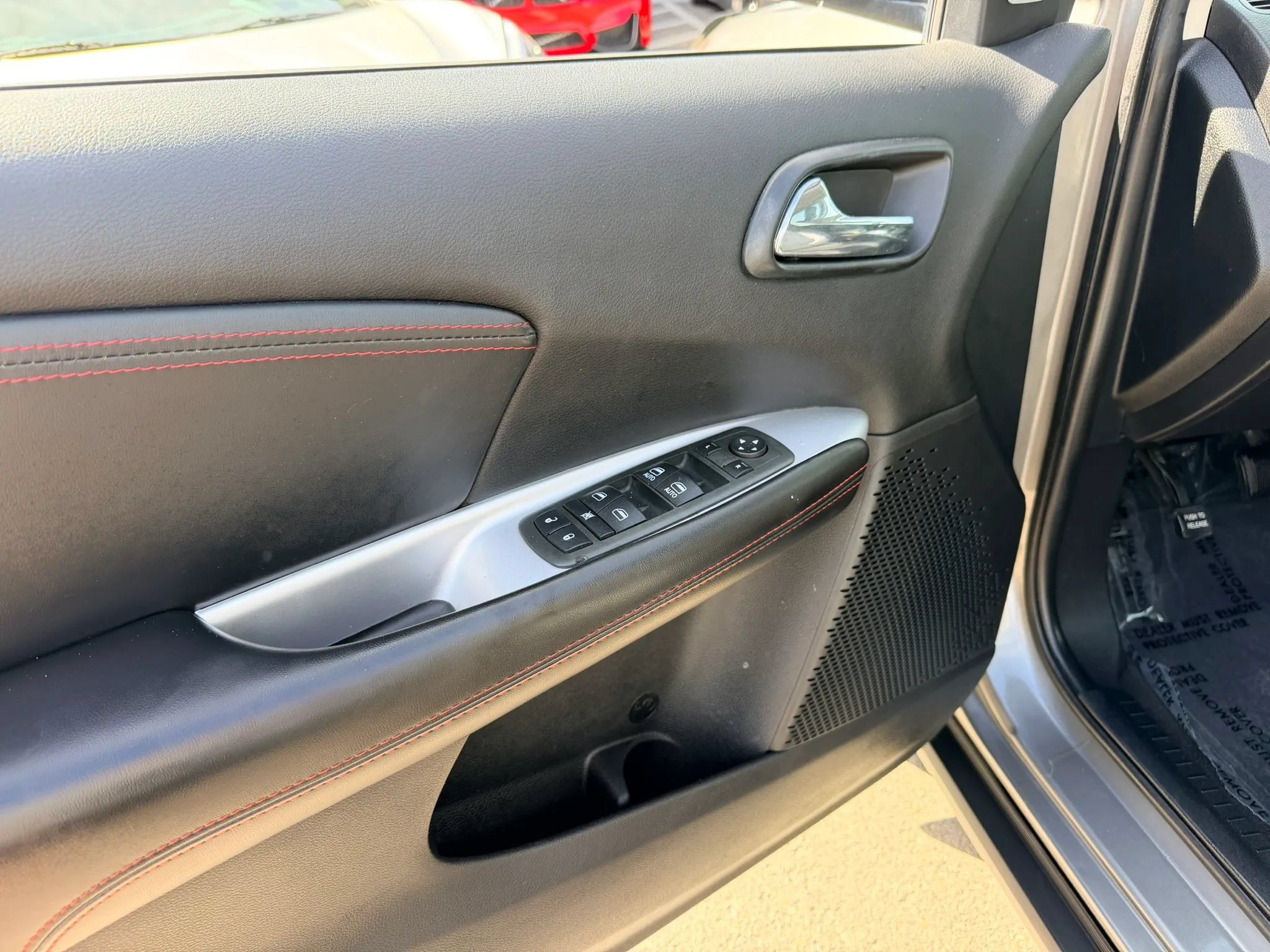 Used 2012 Dodge Journey R/T w/ Flexible Seating Group FWD image 11