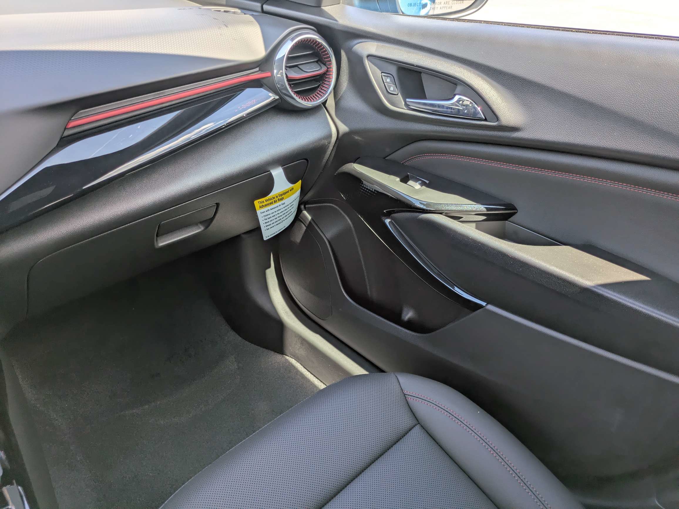 New 2026 Chevrolet Trax RS w/ Sunroof Package FWD image 10