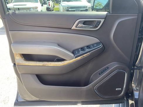 Used 2016 GMC Yukon XL Denali w/ Open Road Package AWD/4WD image 9