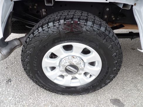 Used 2024 Ford F250 XLT w/ FX4 Off-Road Package AWD/4WD image 53