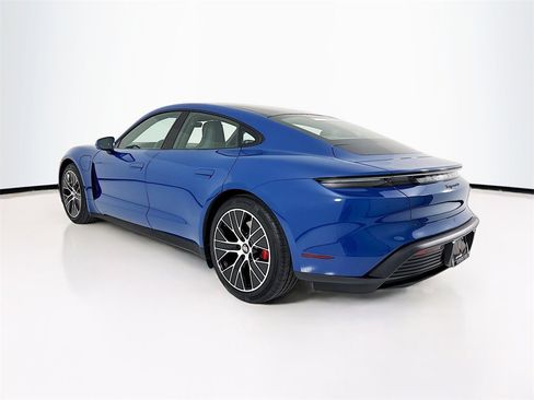 Used 2023 Porsche Taycan 4S image 3
