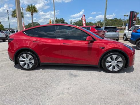 Used 2023 Tesla Model Y Long Range AWD/4WD image 3