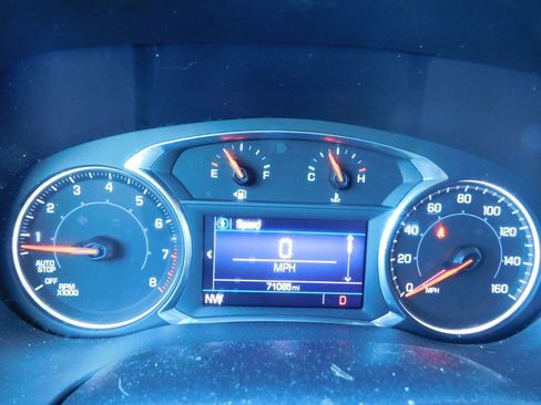 Used 2021 GMC Acadia SLE w/ Driver Convenience Package image 5