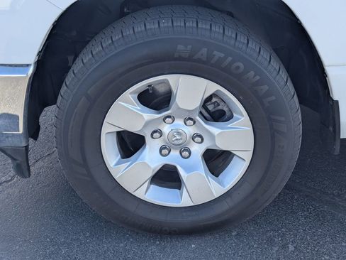 Used 2020 RAM 1500 Big Horn AWD/4WD image 13