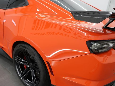 Used 2021 Chevrolet Camaro ZL1 RWD image 30