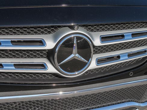 Used 2022 Mercedes-Benz E 450 4MATIC All-Terrain Wagon image 6