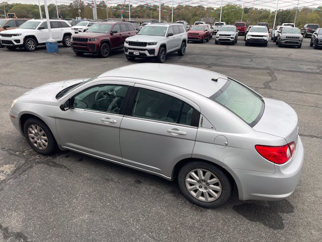 Used 2008 Chrysler Sebring LX FWD image 8