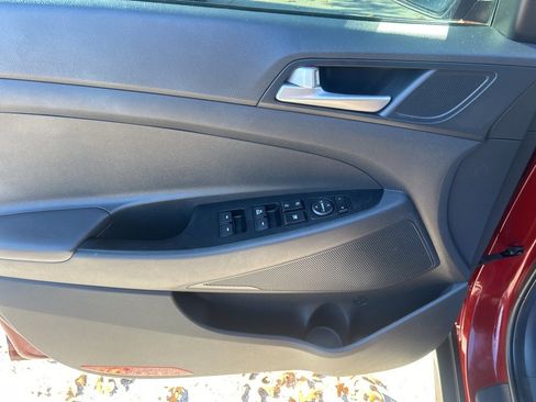 Used 2020 Hyundai Tucson SE image 9