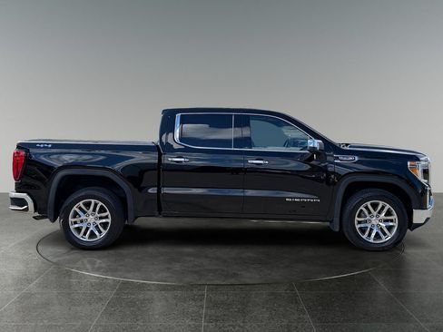 Used 2022 GMC Sierra 1500 SLT w/ SLT Convenience Package AWD/4WD image 10