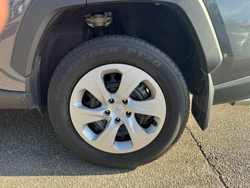 Used 2025 Toyota RAV4 LE FWD image 9