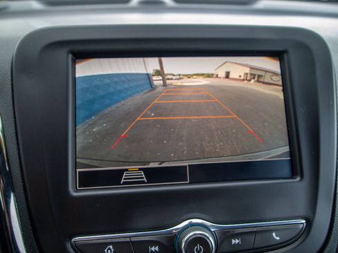 Used 2023 Chevrolet Equinox RS w/ LPO, Floor Liner Package FWD image 17