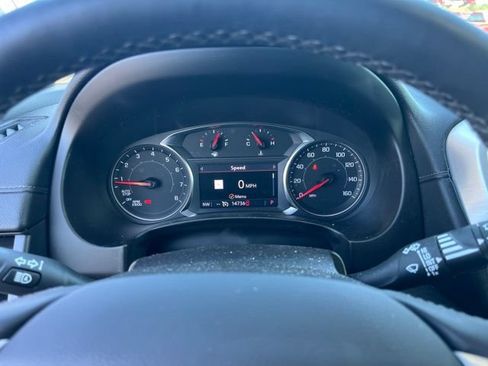 Used 2024 GMC Terrain SLT w/ Infotainment Package II FWD image 18