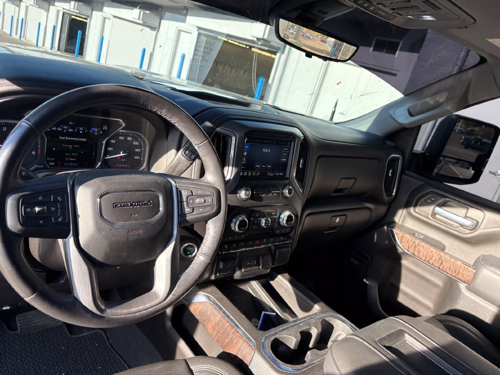 Used 2021 GMC Sierra 2500 Denali w/ Denali Ultimate Package AWD/4WD image 17