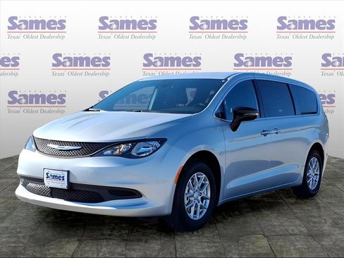 New 2026 Chrysler Voyager LX image 2