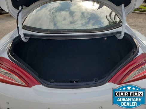 Used 2014 Hyundai Genesis 3.8 image 24