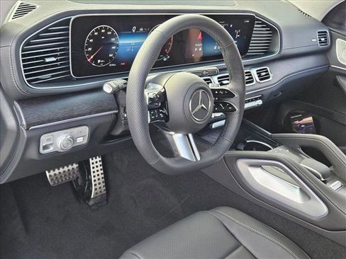New 2026 Mercedes-Benz GLS 450 4MATIC image 3