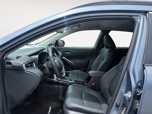 Used 2023 Toyota Corolla Cross XLE AWD/4WD image 10
