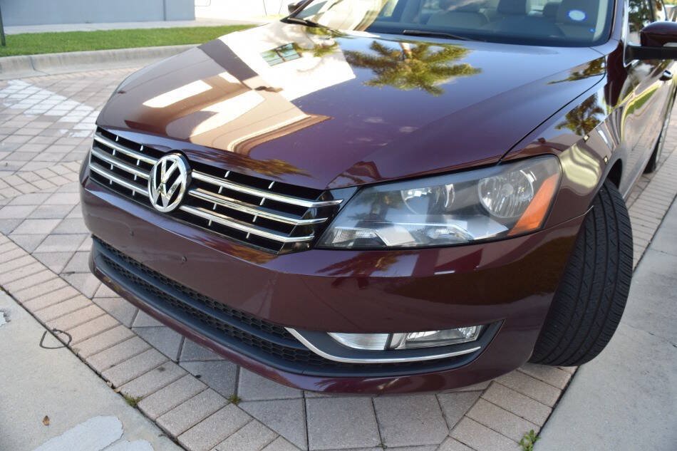 Used 2014 Volkswagen Passat TDI SE FWD image 9
