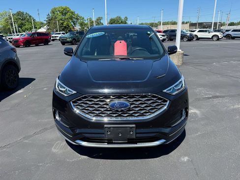 Used 2022 Ford Edge Titanium w/ Equipment Group 301A AWD/4WD image 3